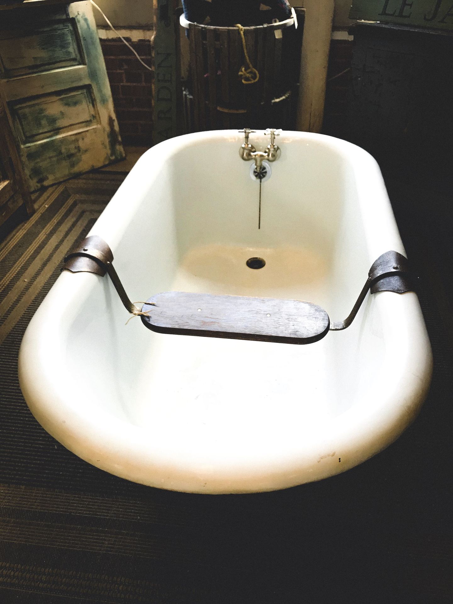 Maling af badekar – når du vil have wellness i eget hjem